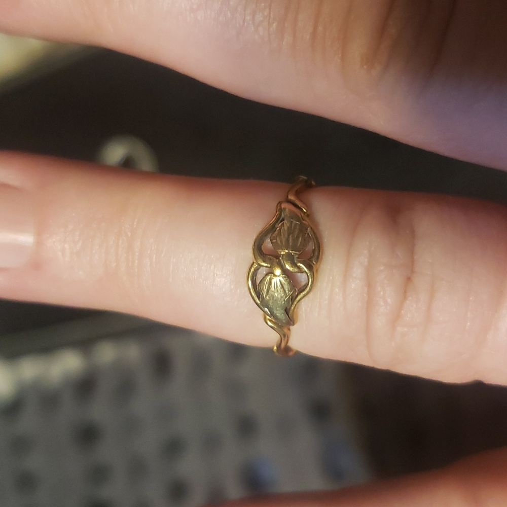Blackhills gold ring